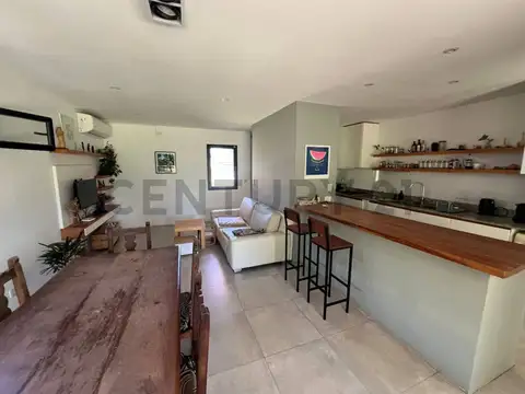 Casa en Alquiler en Arturo Segui, $ 950.000