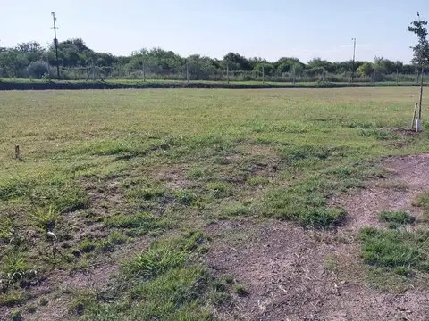 Terreno en Venta en Aires del Llano Country Club, USD 70.000