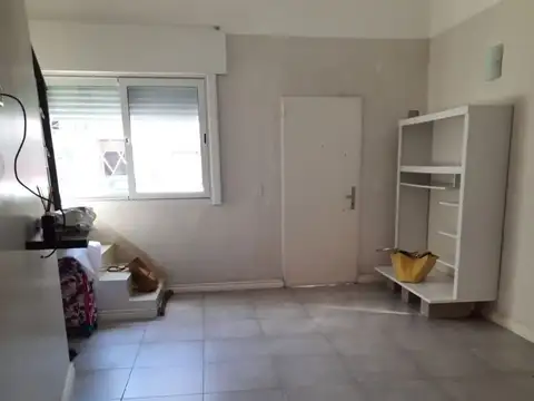 Depto Tipo Casa en Alquiler de 2 ambientes