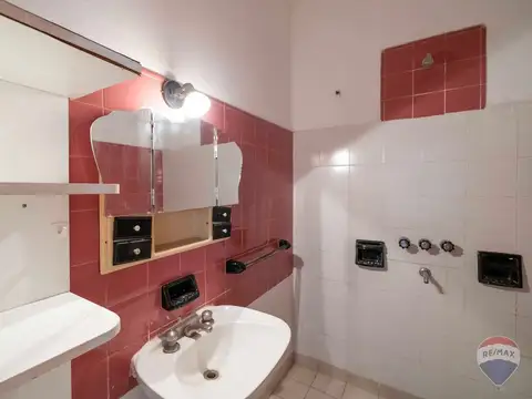 VENTA CASA 4 DORM A REMODELAR B. GDERO PRINGLES