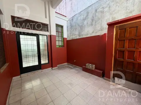 Depto Tipo Casa en Alquiler de 3 ambientes