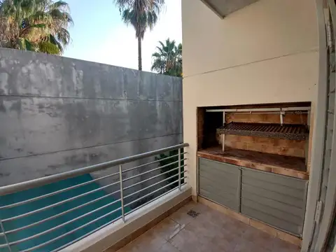 Depto Tipo Casa en Venta de 3 ambientes