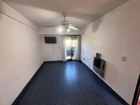 58 e/ 141 y 143 Piso 1 Bloque 10 Depto B