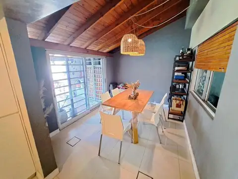 Depto Tipo Casa en Venta de 2 dormitorios