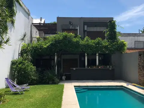 Casa en Venta en Liniers, USD 420.000