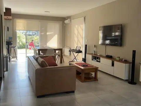 Casa en Alquiler en Mendoza, $ 2.500.000