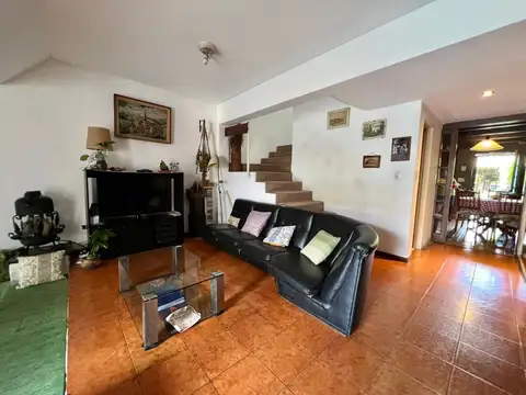 Casa en Venta en Olivos Maipú/Uzal, USD 250.000