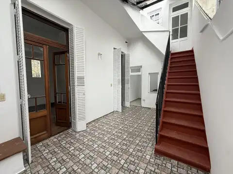 Avenida Álvarez Thomas 200