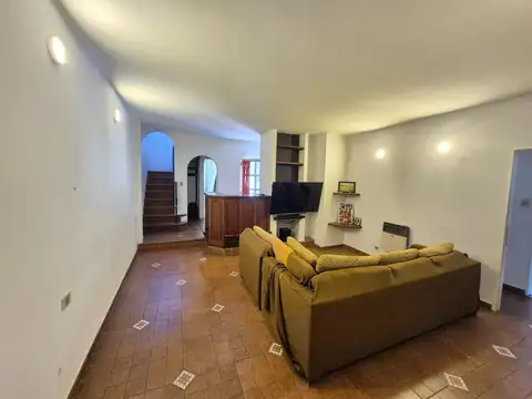 Depto Tipo Casa en Venta de 4 dormitorios