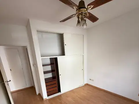 Excelente 2 amb, contrafrente con balcon, cocina con lavadero, luminoso