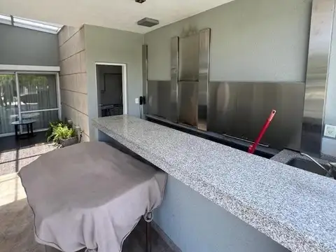 Casa en Venta al Este