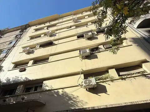 Departamento en venta en Recoleta 2 AMBIENTES, AL FRENTE 100 METROS DE FACULTADES Y SUBTE
