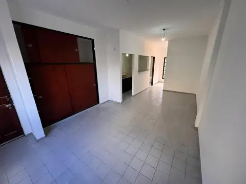 Departamento en Alquiler en San Antonio de Padua, $ 450.000