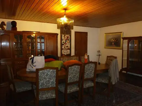 USD 780.000.- Gran lote 2360 m2 casa  800m2-Sta. Rita -S.I