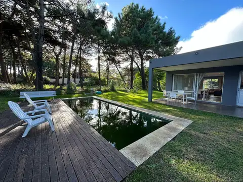 Casa 5 ambientes con 1 baño