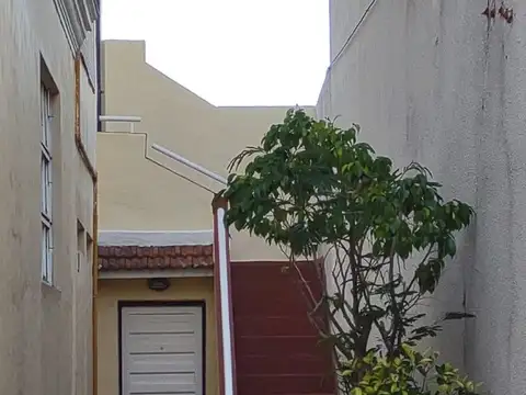 Depto Tipo Casa en Alquiler al Sureste