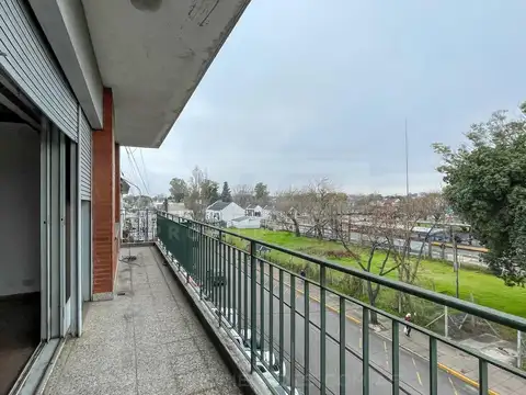 Departamento en Venta en Villa Adelina, USD 130.000