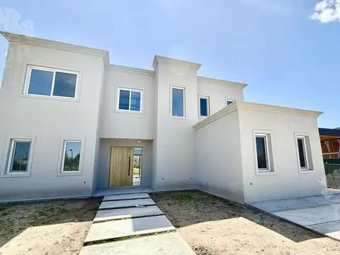 Casa en Venta con 1 cochera