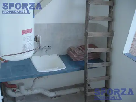 Casa 5 ambientes con 2 baños