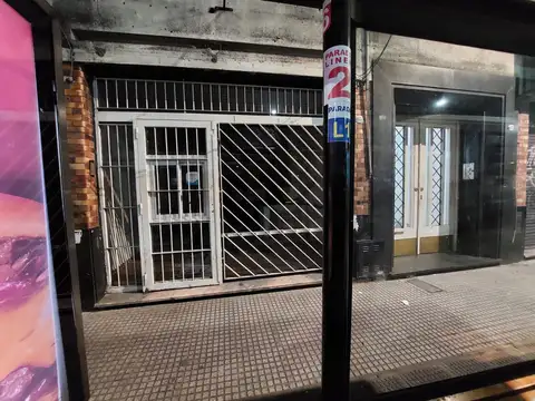 Local en alquiler sobre Av. Rivadavia 1835 CABA
