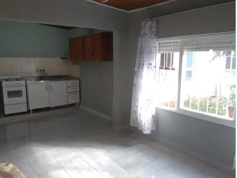 Depto Tipo Casa en Venta de 2 ambientes