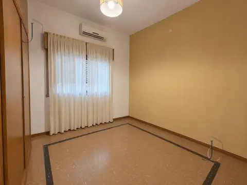 Casa 3 ambientes ideal inversor en Villa Luzuriaga