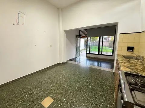 Casa 3 ambientes ideal inversor en Villa Luzuriaga