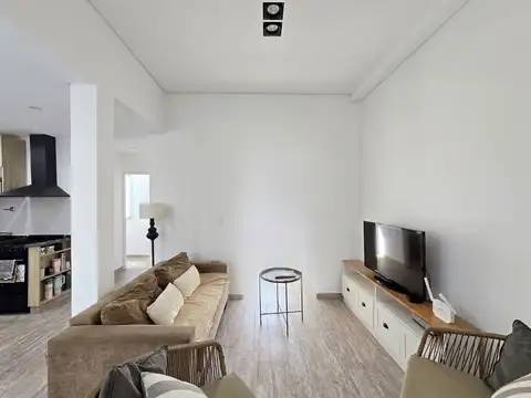 Depto Tipo Casa 4 ambientes con 2 baños