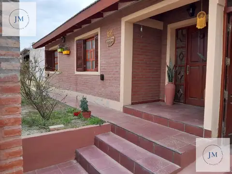 Casa en venta con quincho y pileta en Cordoba , Punilla