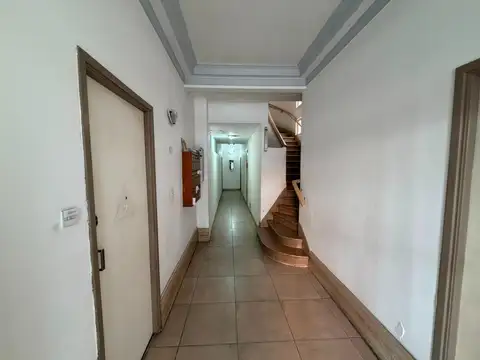 Directorio Av 500, Piso 1