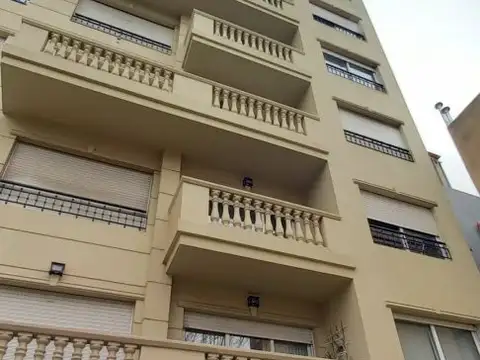 tejedor 1300, Piso 2