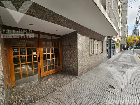 Alquiler de Tres ambientes en planta baja con dos patios. Púan y entre Ramon Falcon y Alberdi