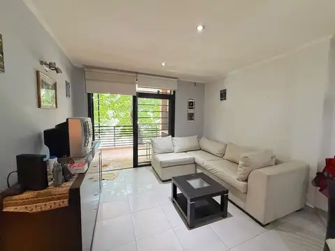 Calle 50 e/ 21 y 22 1300