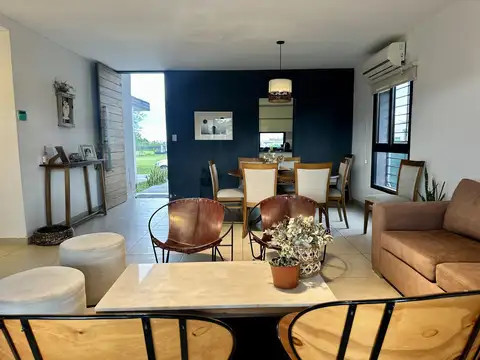 Casa en Venta, B° Privado Las Cañas, YB