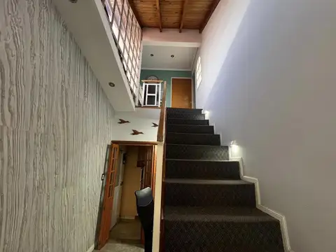Casa en Venta con 5 cocheras