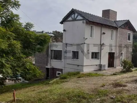 Exclusiva Residencia con Vistas Panorámicas en las Sierras – Privacidad y Confort. Villa Los Altos I