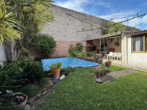 Casa en Chilavert con Jardin!