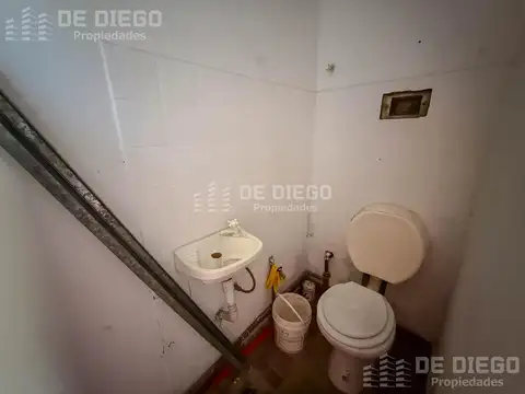 Depto Tipo Casa Monoambiente con 4 baños