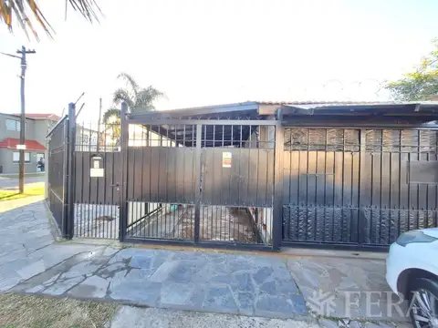 Casa en Venta en Ezpeleta Este, USD 105.000