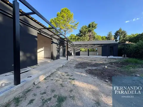 Casa 5 ambientes con 3 baños