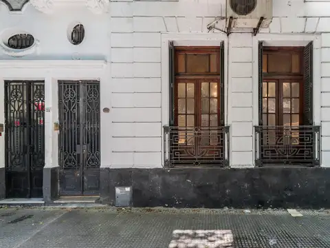 Depto Tipo Casa en Venta 70 años