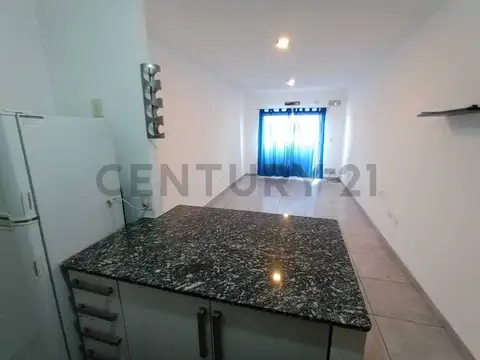 Departamento en Alquiler en Haedo Norte, $ 450.000