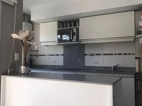 Departamento en Alquiler con 3 cocheras