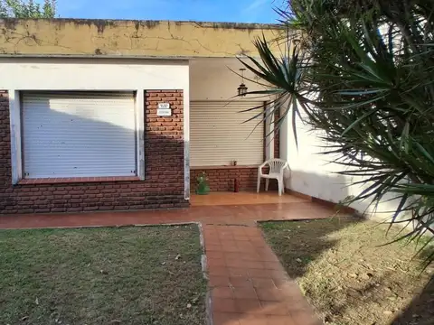 EXCELENTE OPORTUNIDAD ! PROPIEDAD PARA 2 FAMILIAS