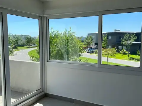 Casa en Alquiler en Puertos - Araucarias, USD 1.850