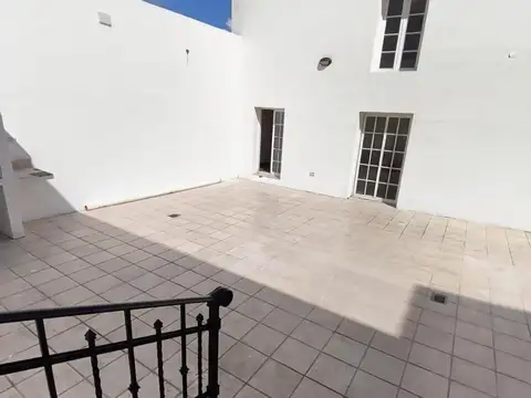 Casa en Alquiler 80 años