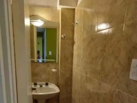 Depto Tipo Casa 5 ambientes con 2 baños
