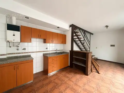 Depto Tipo Casa en Venta en Villa Sarmiento, USD 67.000