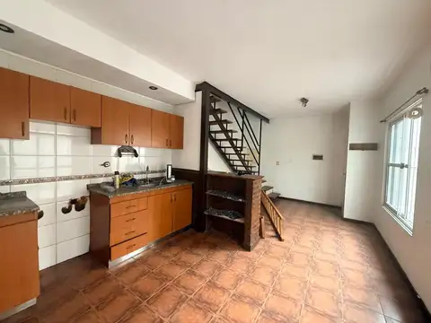 Depto Tipo Casa en Venta con 1 cocheras