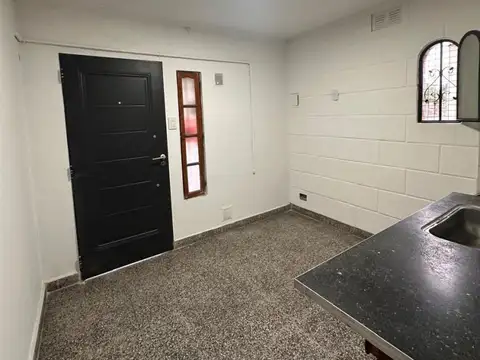 Depto Tipo Casa en Alquiler de 2 ambientes